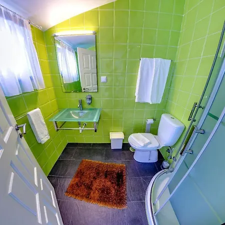 7 Saias Marginal Gæstehus Nazaré