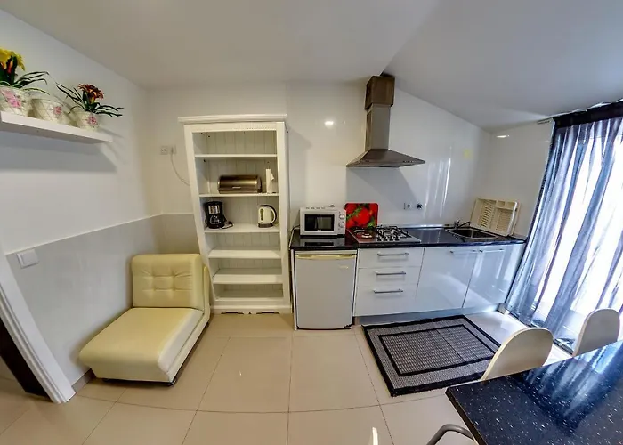 Гостевой дом 7 Saias Marginal