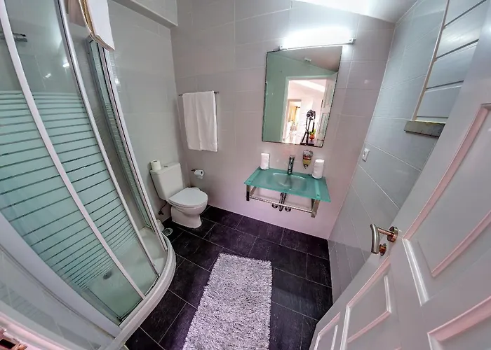 7 Saias Marginal Назаре