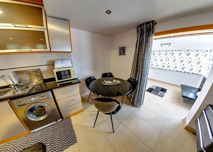 Гостевой дом 7 Saias Marginal 3*