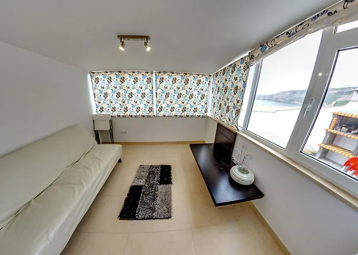 7 Saias Marginal 3* Назаре