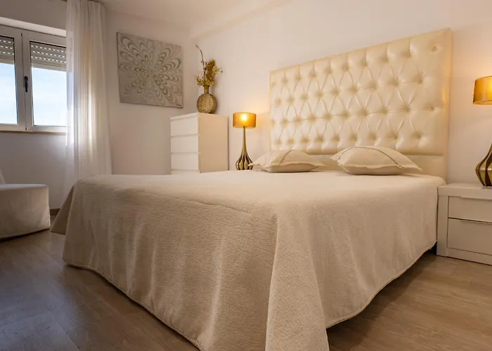 7 Saias Marginal Casa de hóspedes 3*